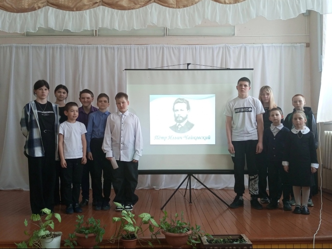 В рамках года юбилея П.И.Чайковского работниками ДТК &amp;quot;Венок&amp;quot; была проведена тематическая программа &amp;quot;Основные произведения Чайковского&amp;quot;.